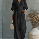 Maja | Macacão elegante com decote em V e cintura alta