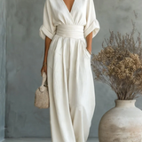 Maja | Macacão elegante com decote em V e cintura alta